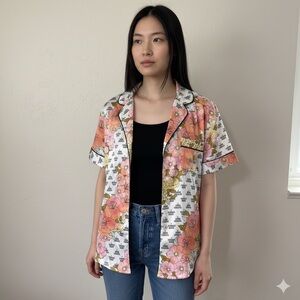 Victoria’s Secret satin floral & VS brand logo top Front pocket peach pink XS